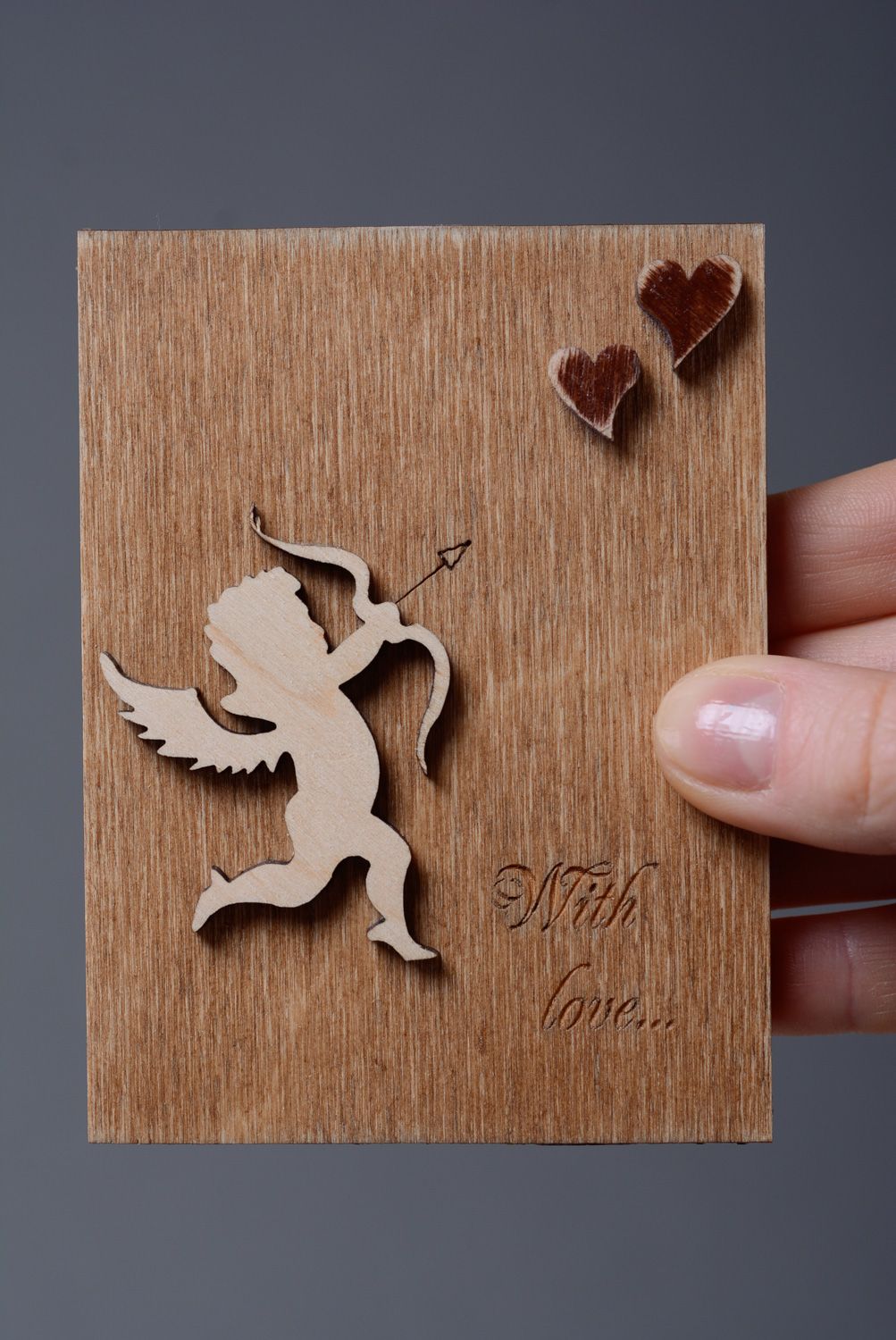 Belle carte de voeux en bois faite main originale pour la fête des amoureux photo 4