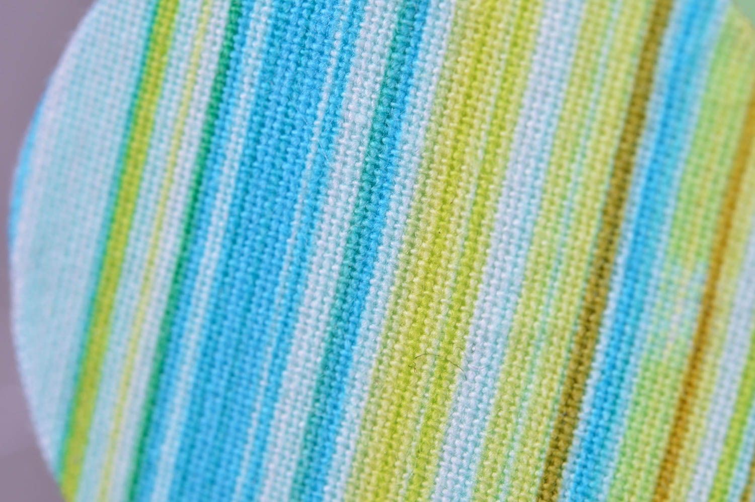 Серьги из ткани в полоску нежной расцветки круглые необычные ручной работы фото 2