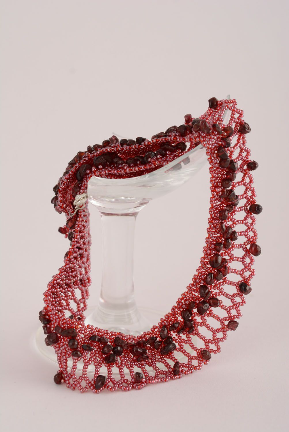 Handmade Glasperlen Collier mit Granat  foto 1
