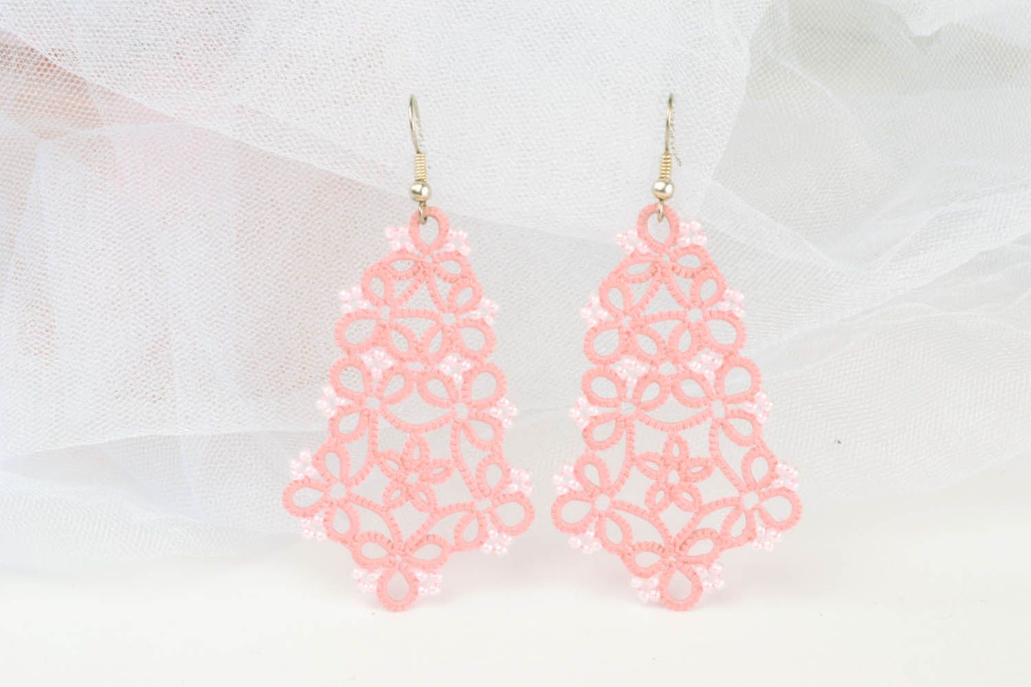Pink lace earrings photo 1