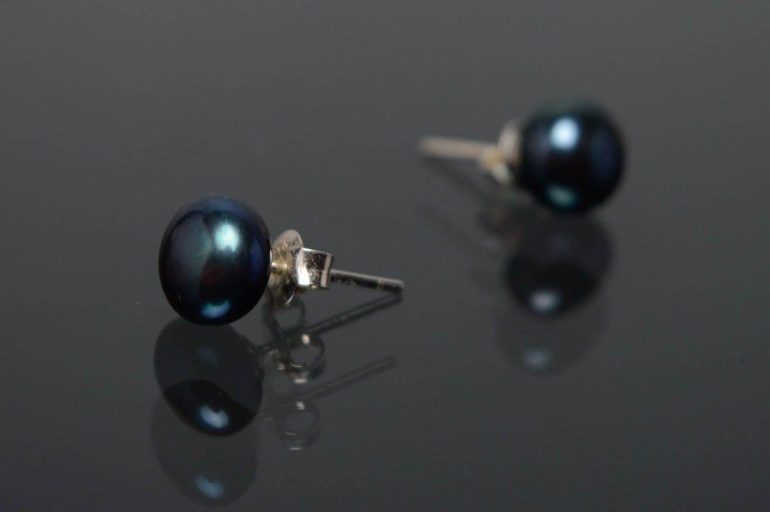 Pearl bead earrings photo 2