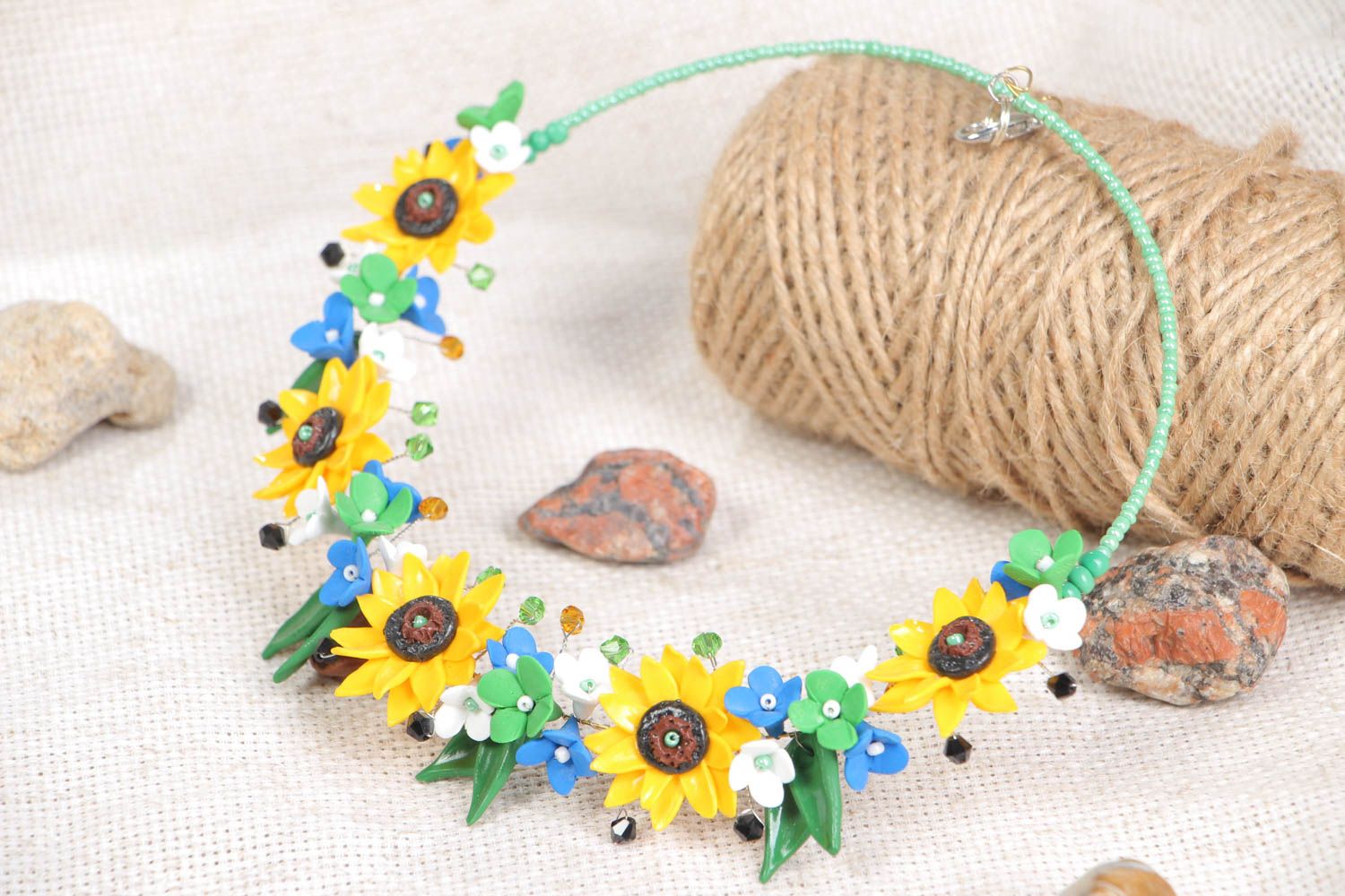 Collar artesanal de arcilla polimérica collar bisutería collar con flores  foto 1