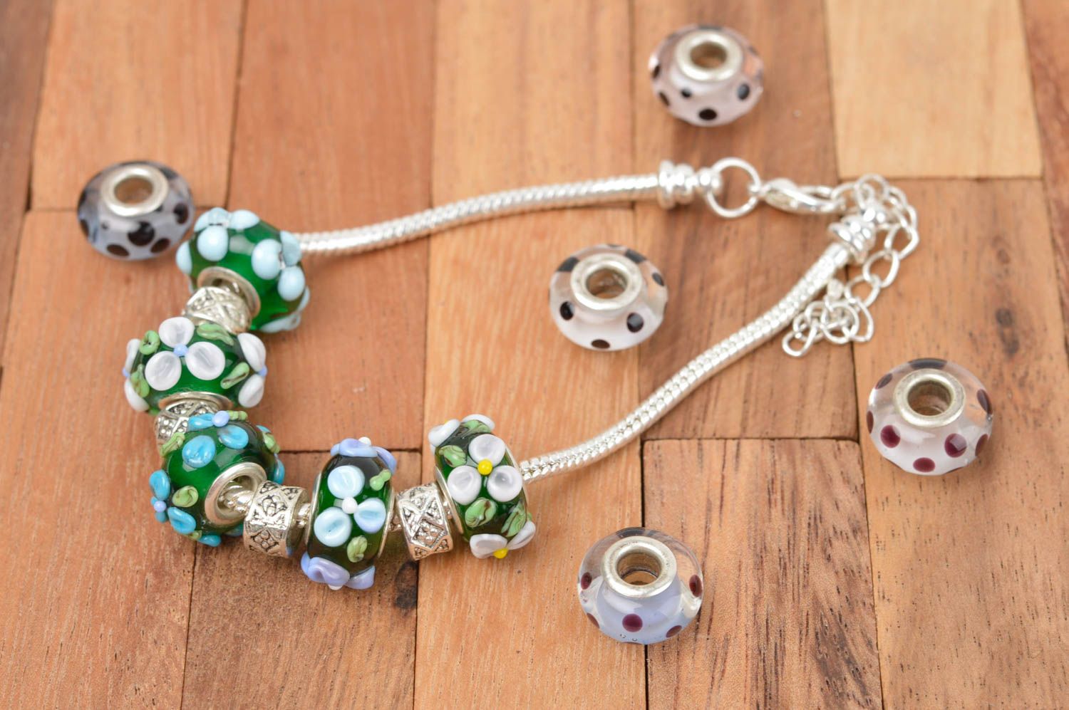 Green handmade glass bracelet beaded bracelet designs cool jewelry for her photo 1