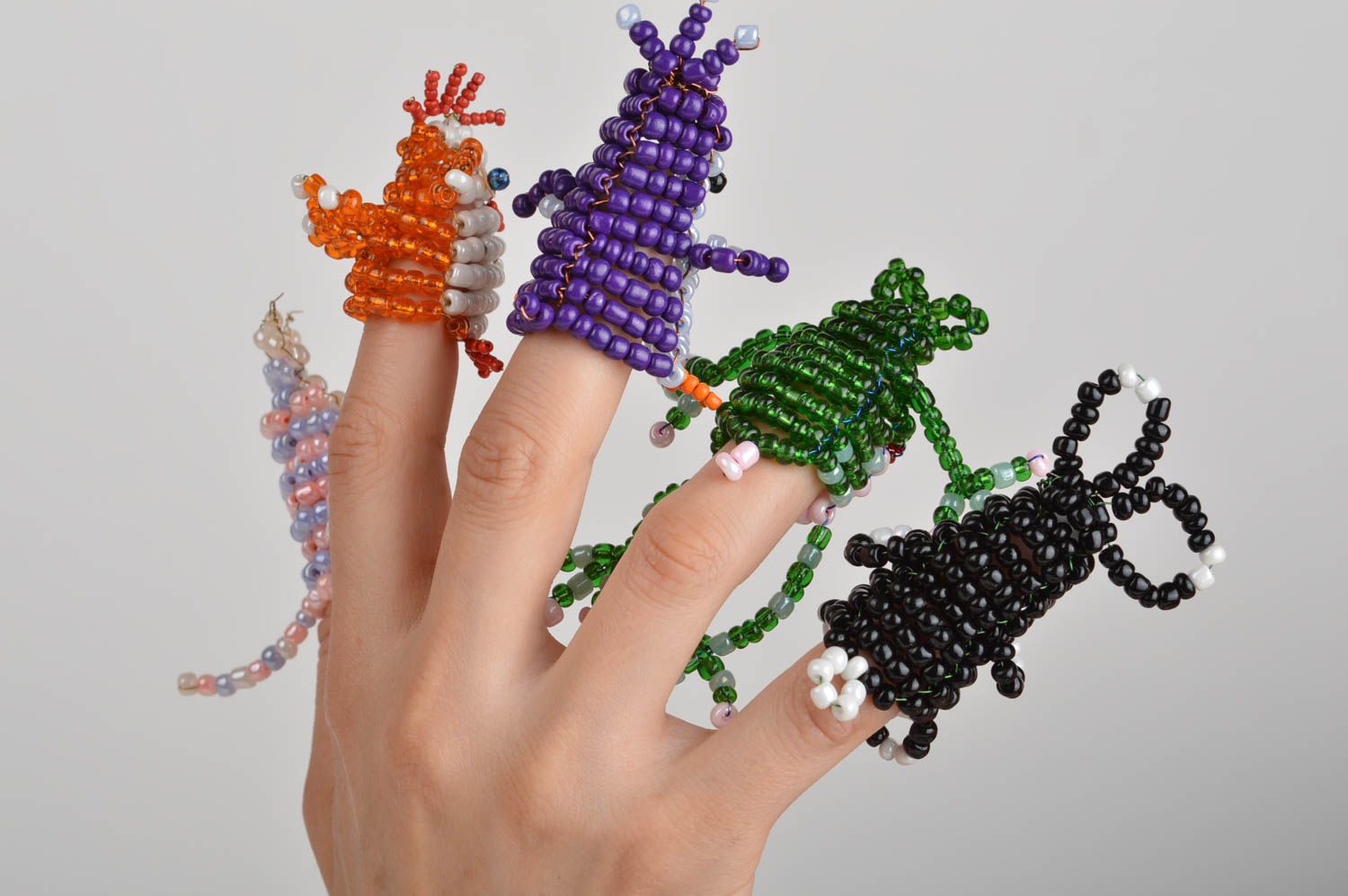 Set of 5 handmade bead woven animal finger puppets colorful for home theater photo 5