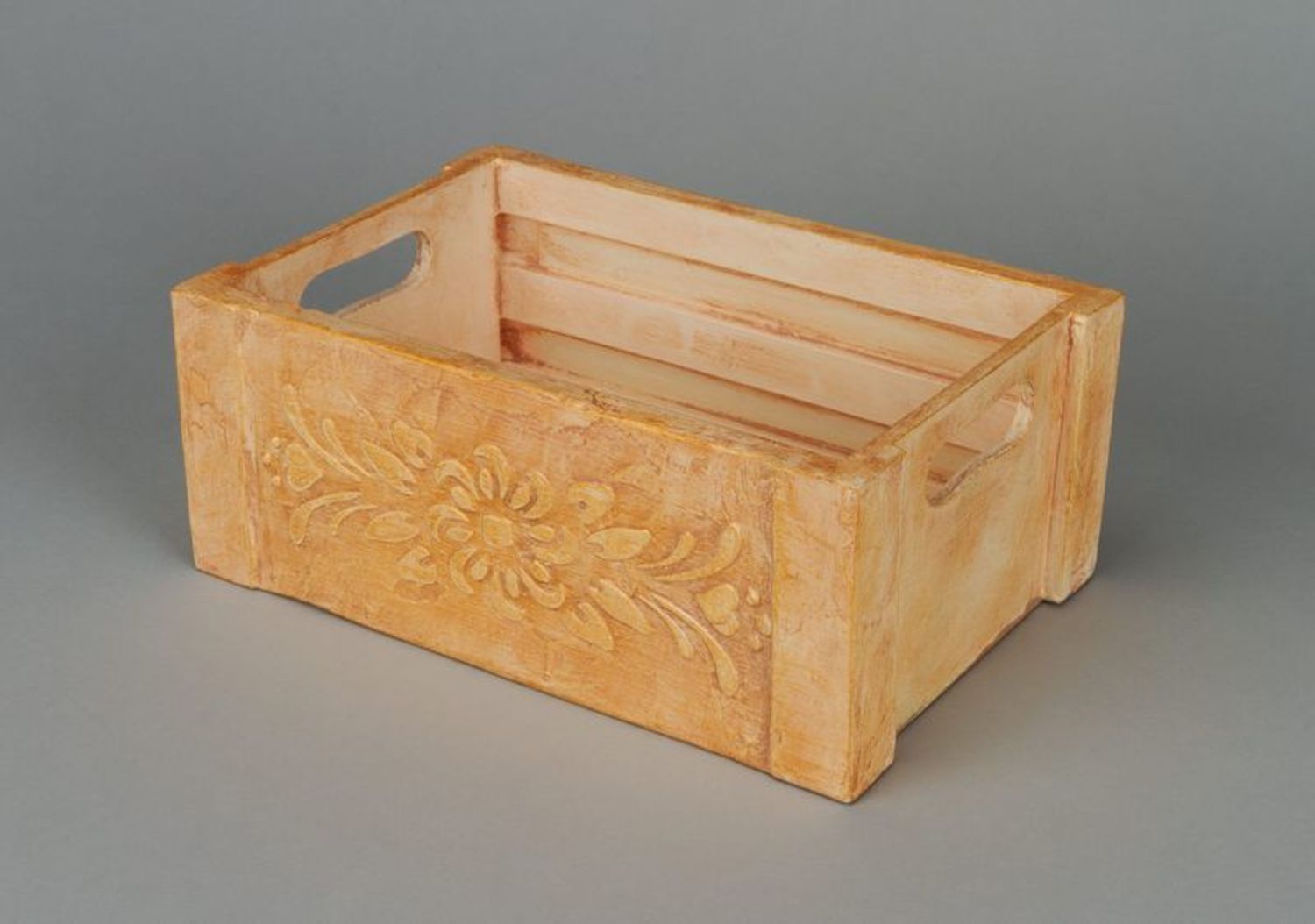 Wooden box decoupage photo 2