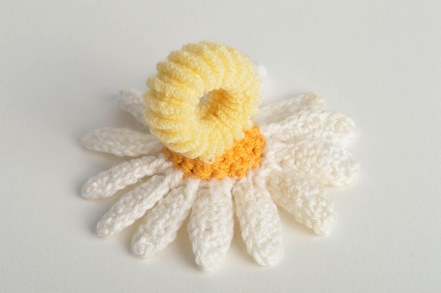 Unusual beautiful children's large crochet flower hair tie Camomile photo 4