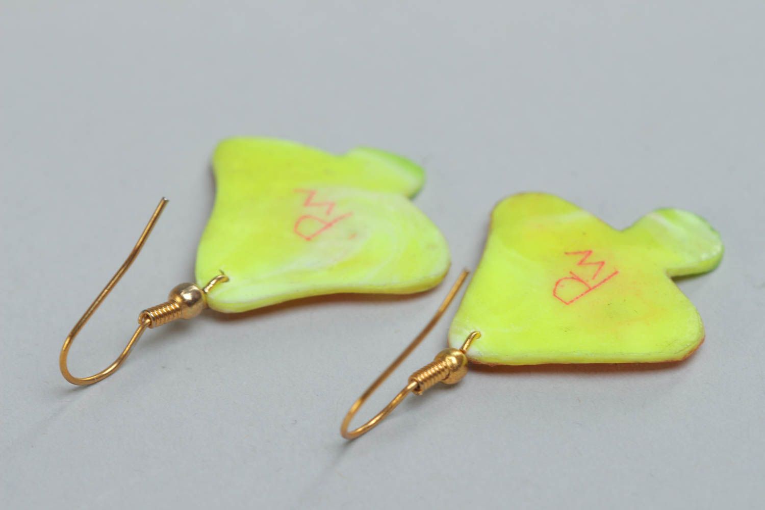 Designer handmade Ohrringe aus Polymerton Fliegenpilzen in Technik der Thermoübertragung foto 4