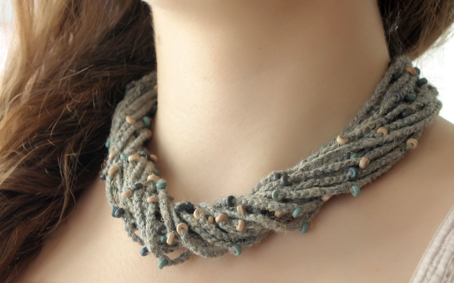 Necklace woven from flax with ceramic beads photo 4