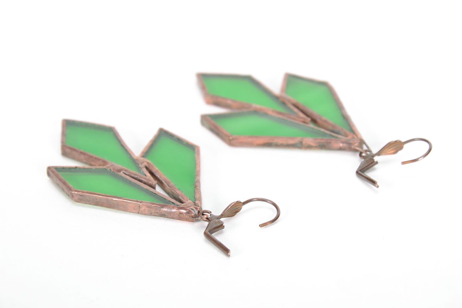 Boucles d'oreilles artisanales en verre vitrail vert photo 4