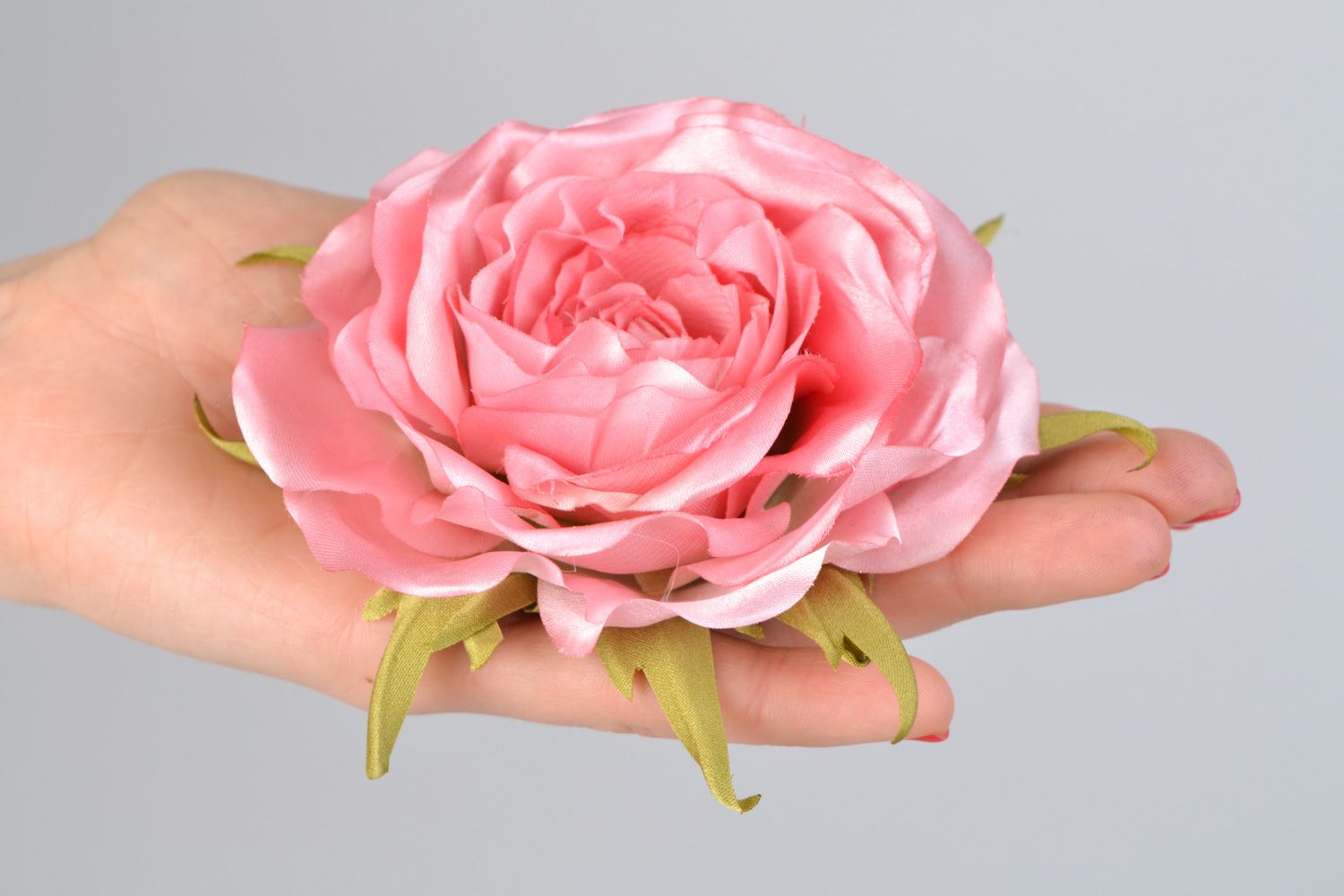 Grande broche fleur en soie rose design délicat de créateur faite main Rose photo 2