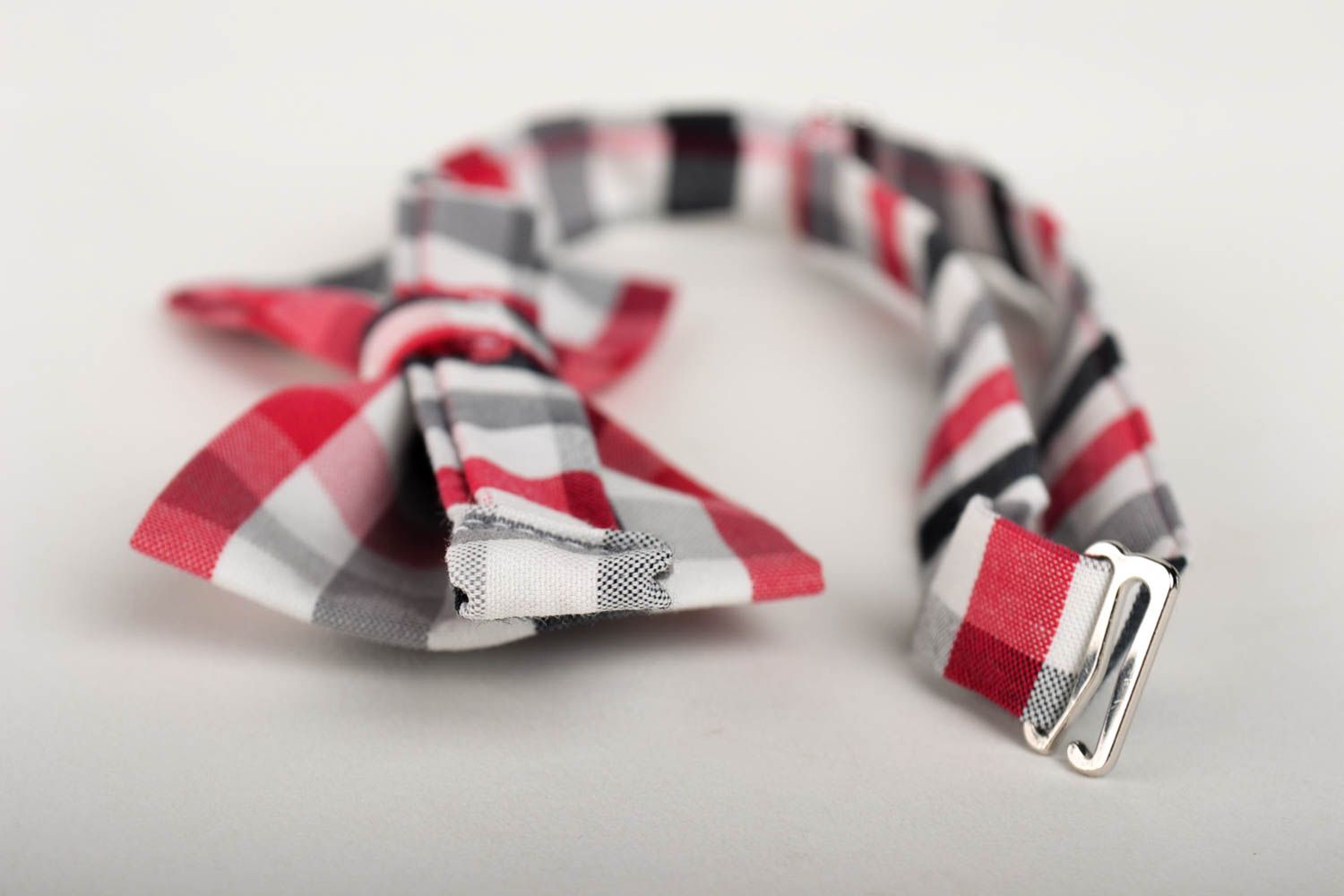 Corbata de lazo artesanal pajarita moderna a cuadros bonita accesorio unisex foto 3
