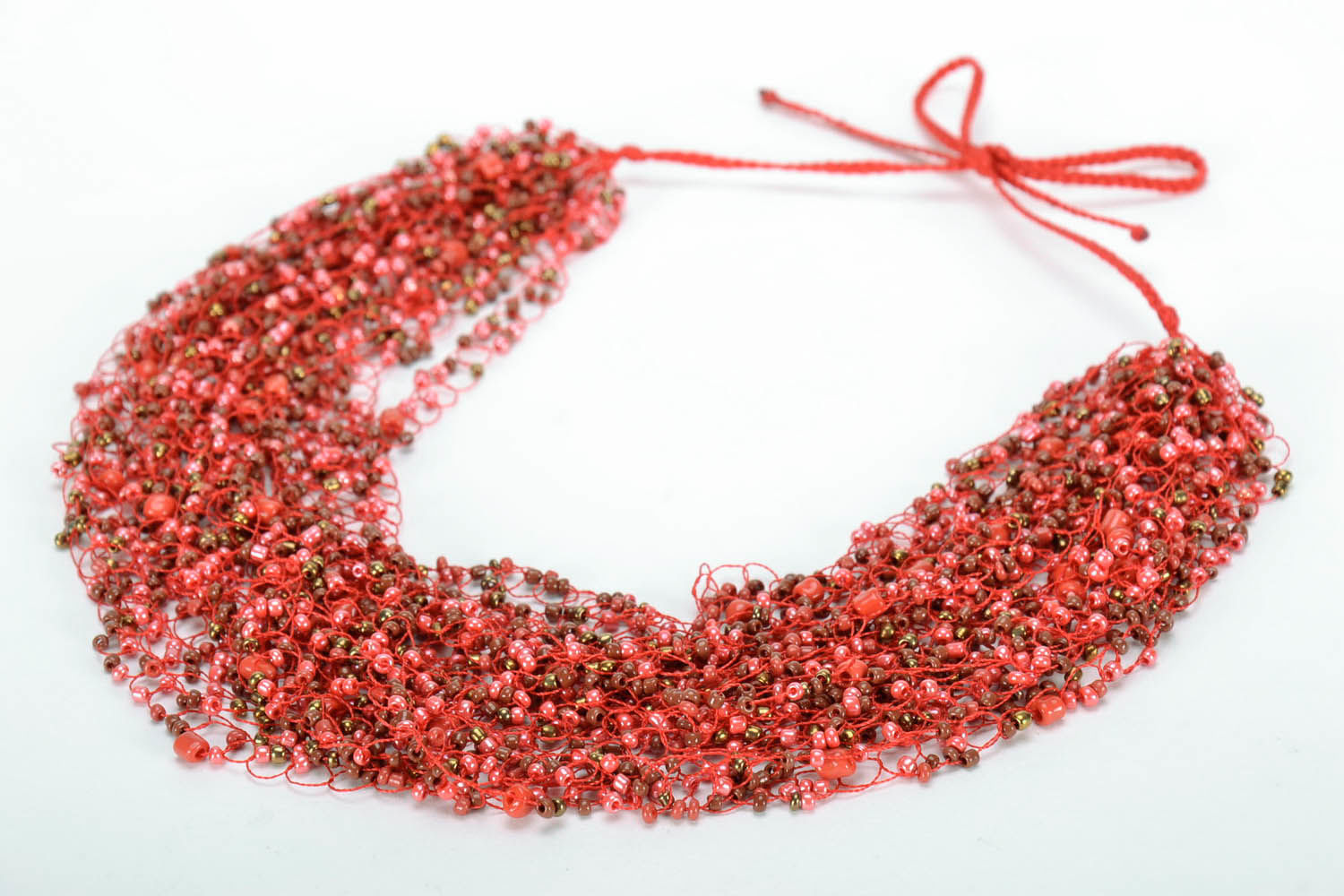Aerial bead necklace photo 1