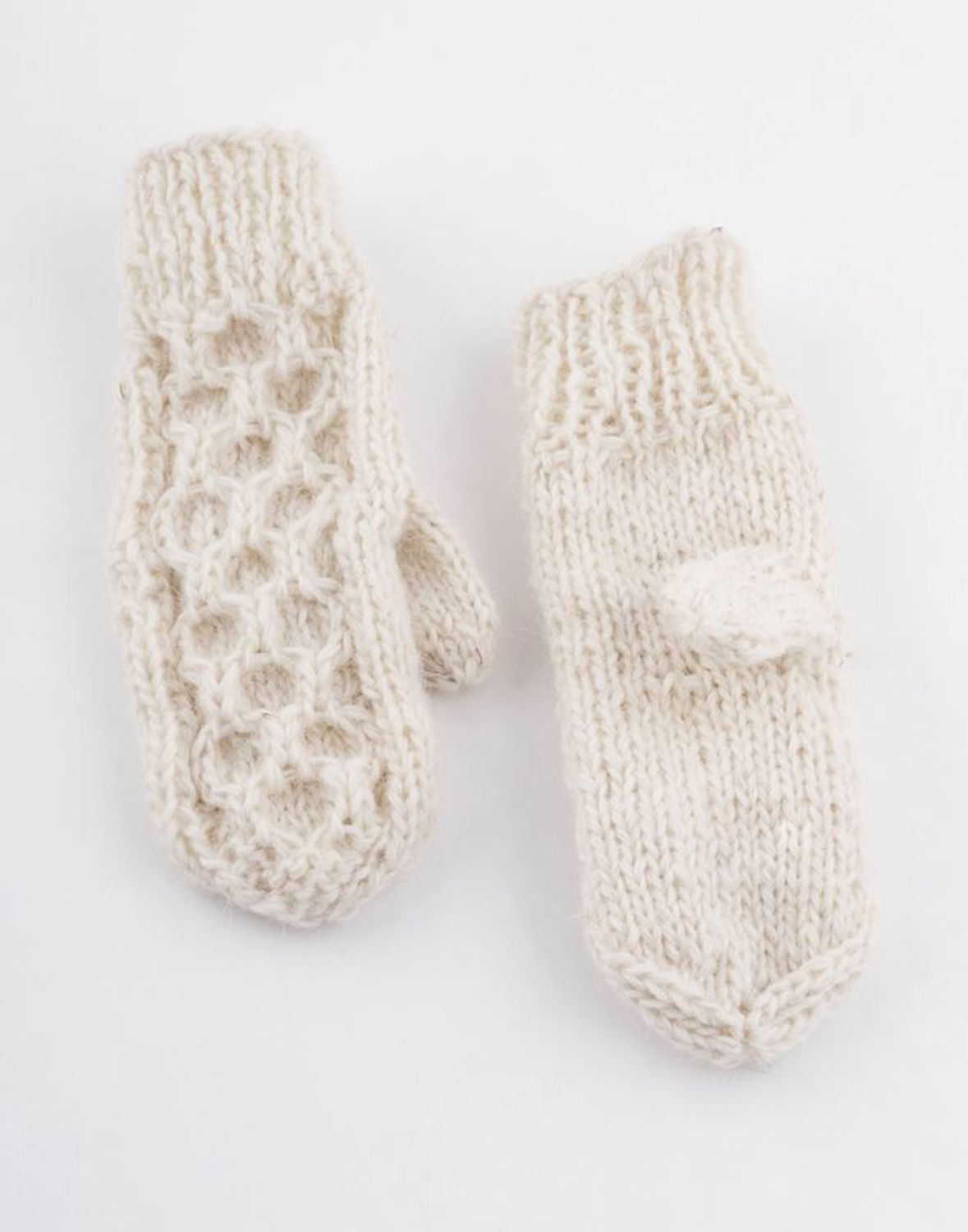 White wool mittens for women photo 2
