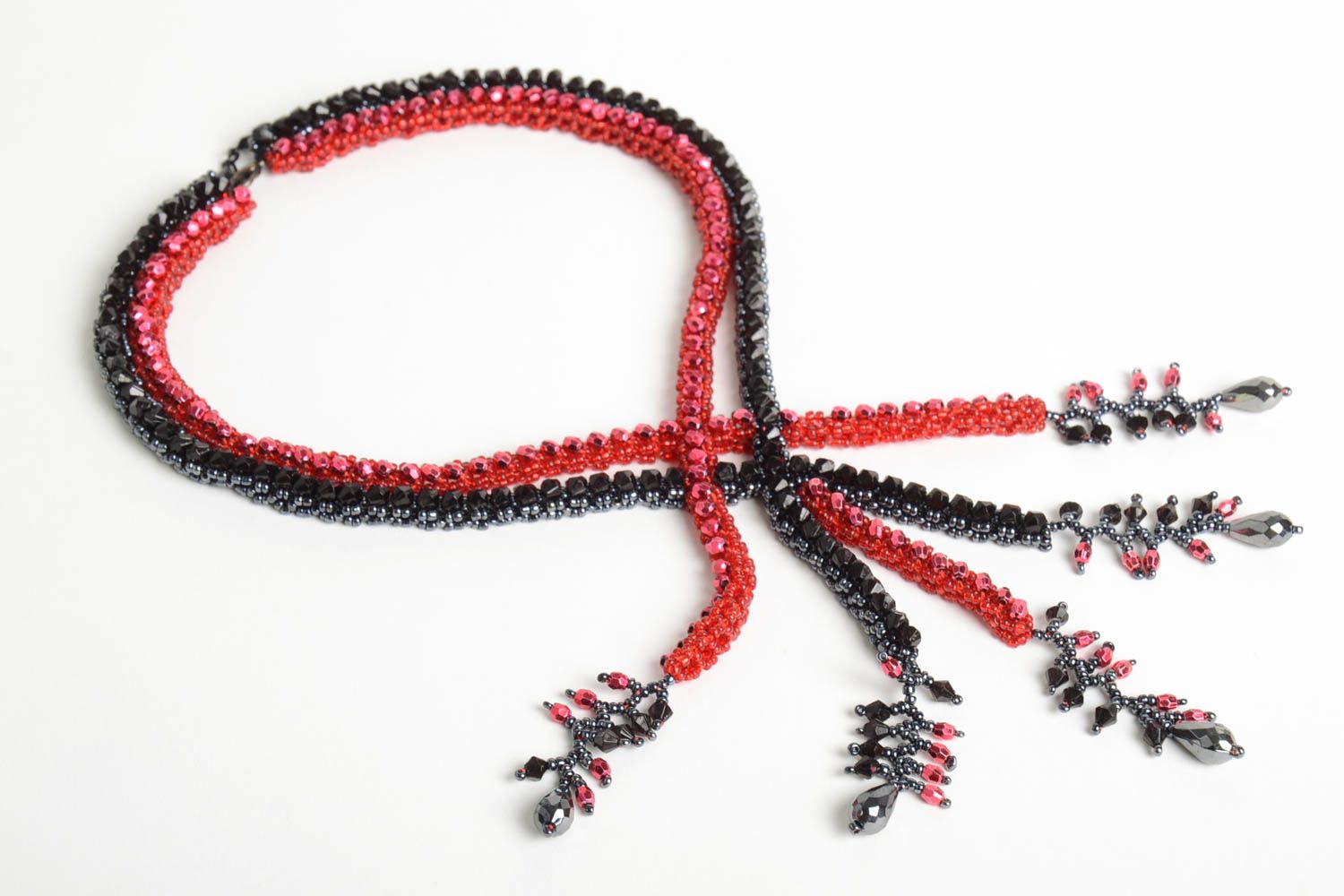 Collier perles rocaille Bijou fait main rouge noir Accessoire femme cadeau photo 2