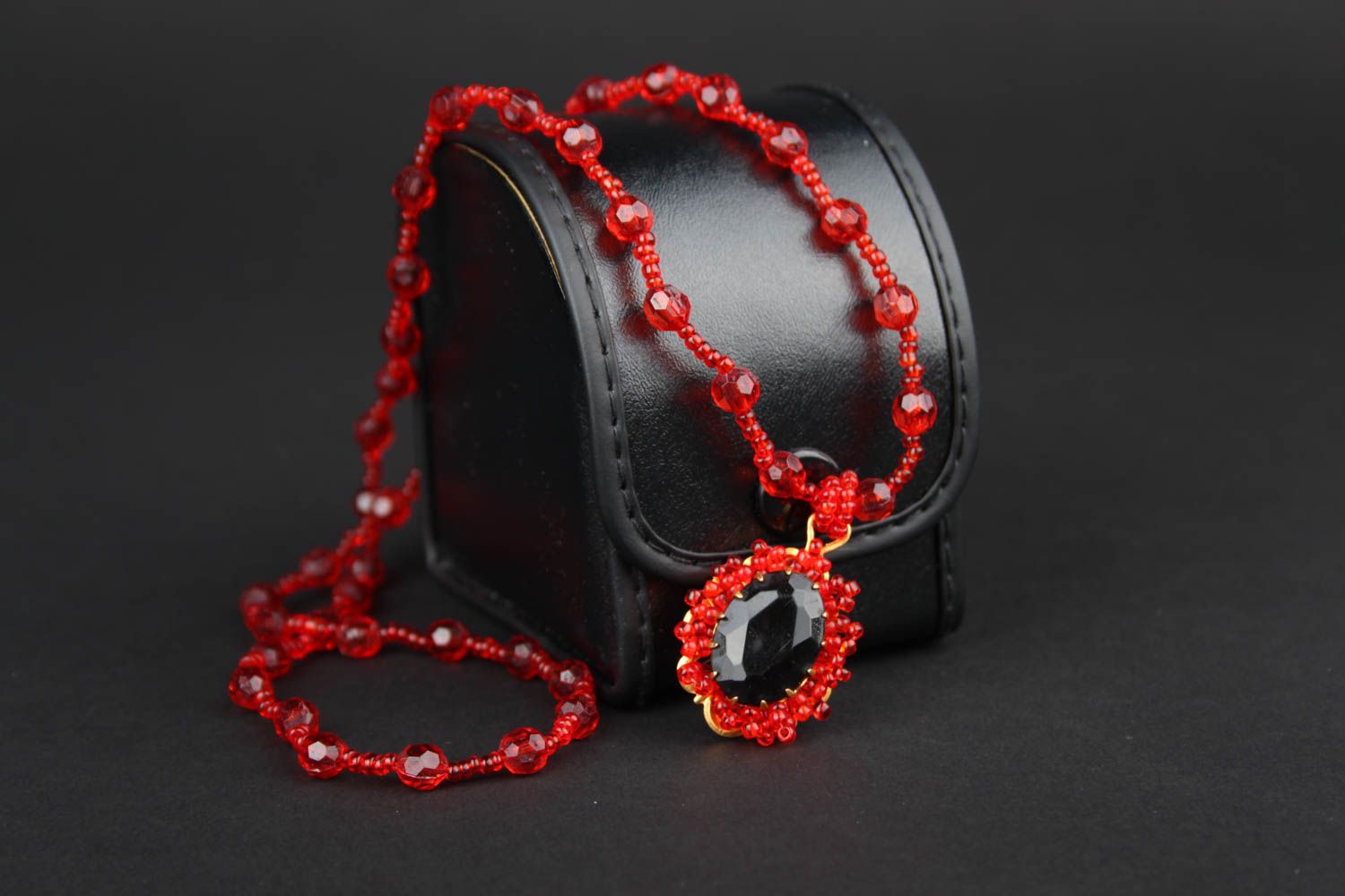 Handmade designer necklace unusual stylish jewelry red festive necklace photo 6