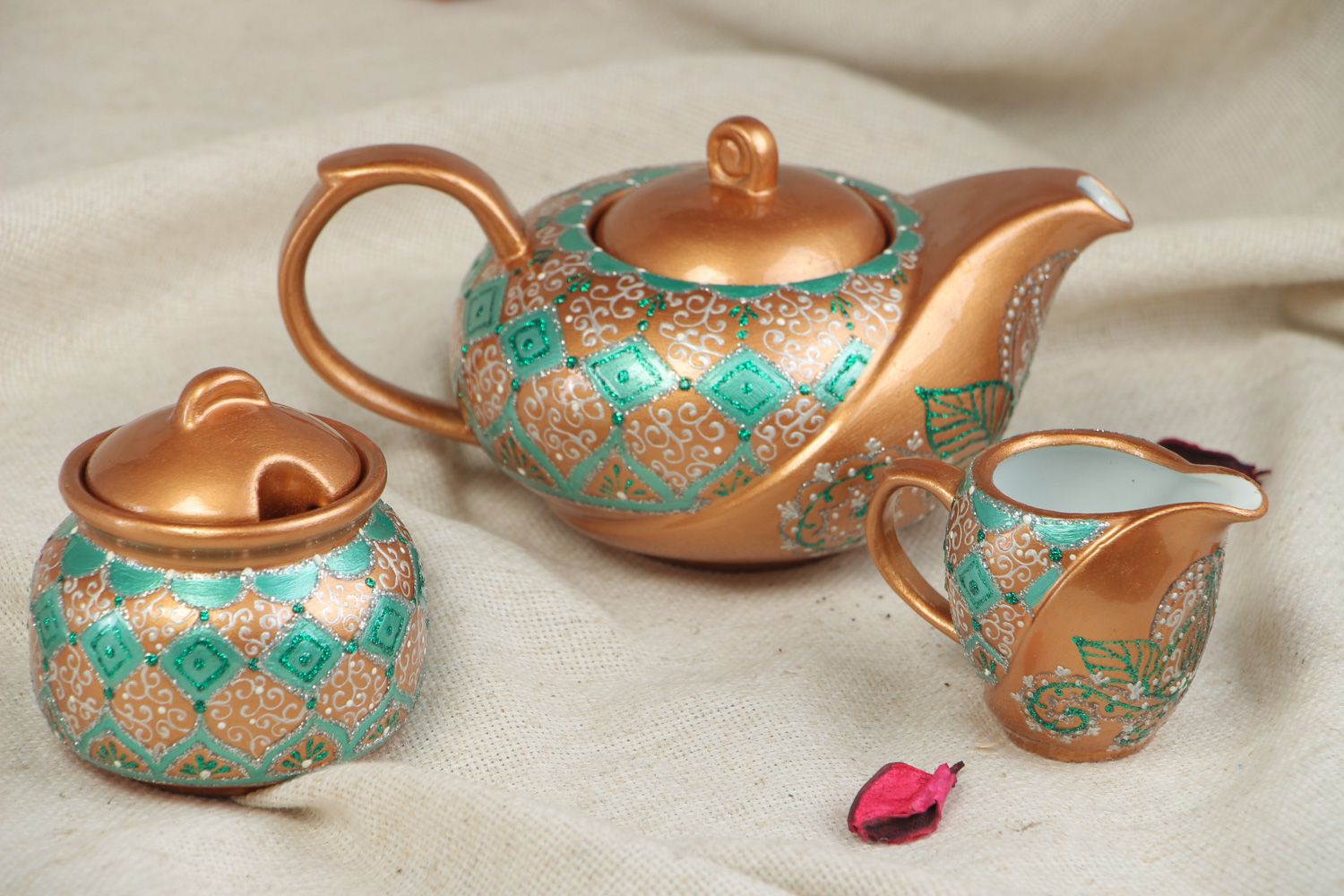Tea set with teapot sugar jar and creamer jug in golden and green color 1,8 lb photo 5
