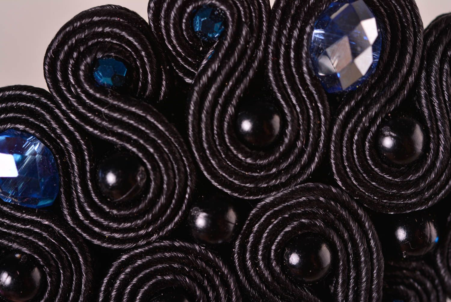 Peineta artesanal negra con cristal adorno para el pelo accesorio para peinados foto 4