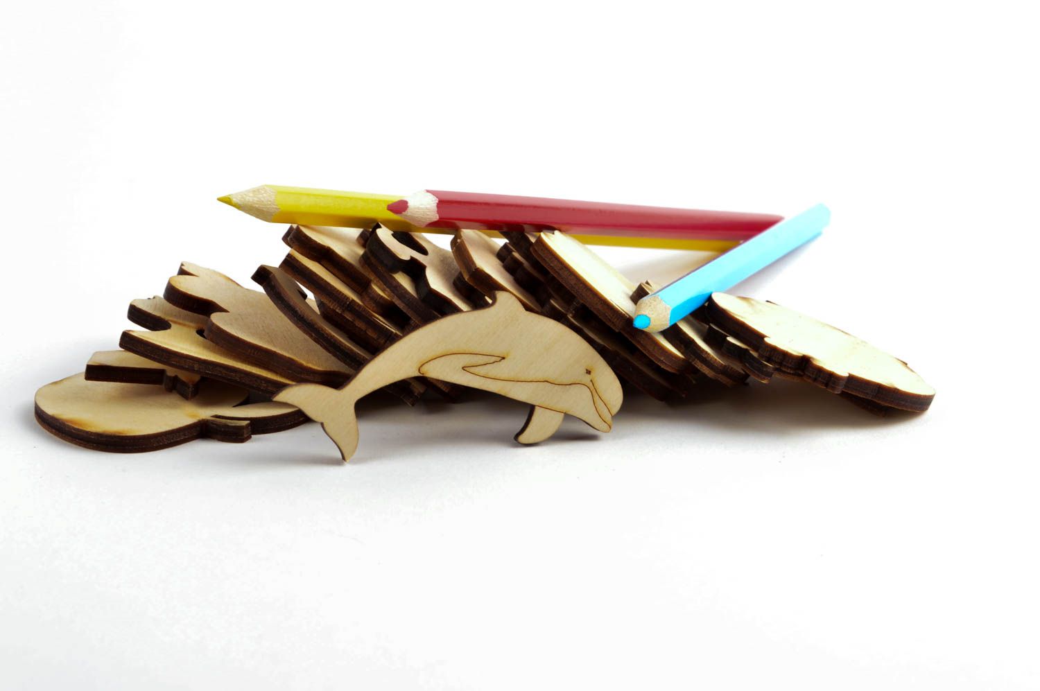 Forme en bois à peindre fait main scrapbooking Loisirs créatifs dauphin design photo 5