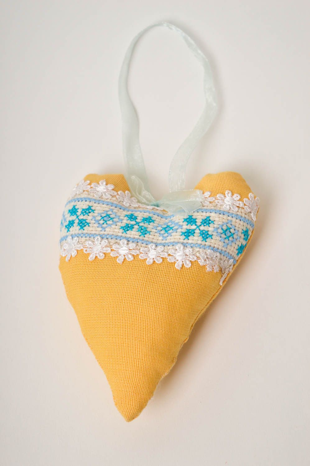 Сердце из ткани ручной работы декор для дома подвеска мягкое сердце желтое фото 2