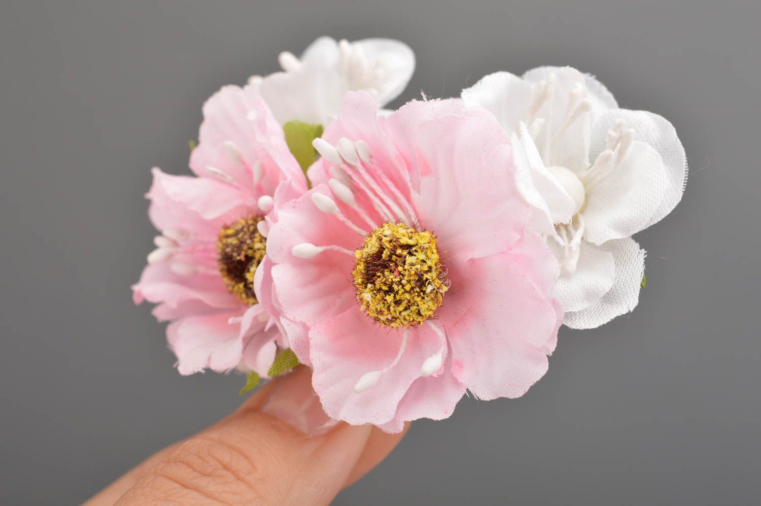 Детские заколки цветы набор из 2 штук розовые с белым красивые ручной работы фото 3
