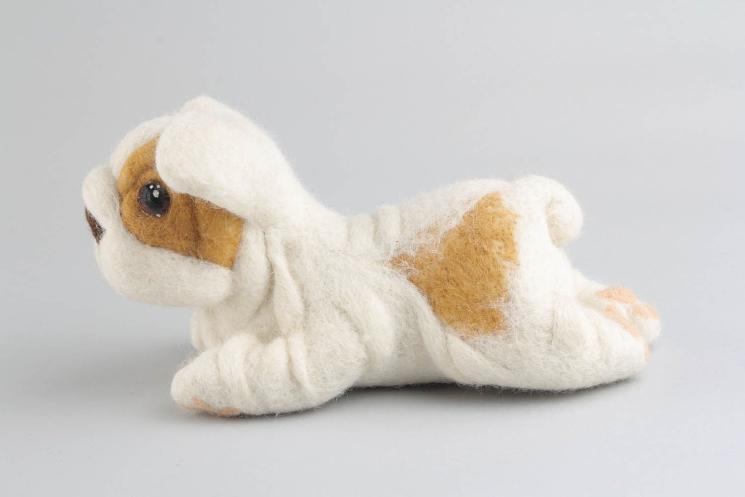 El juguete de lana en técnica de fieltro seco Cachorro foto 2