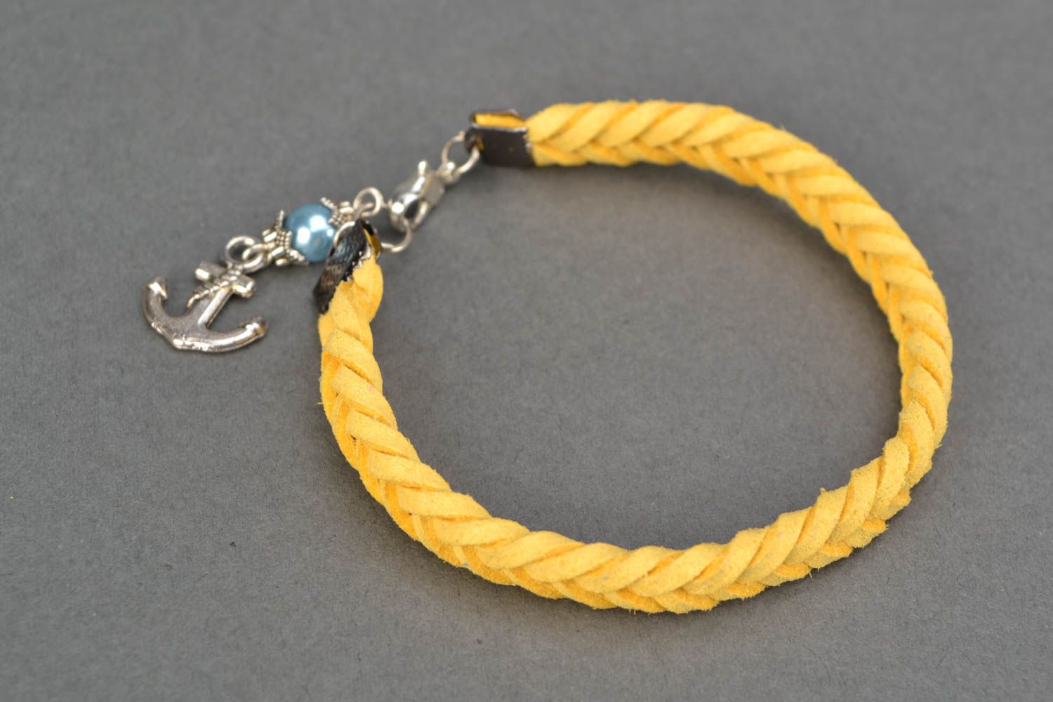 Yellow suede bracelet photo 4