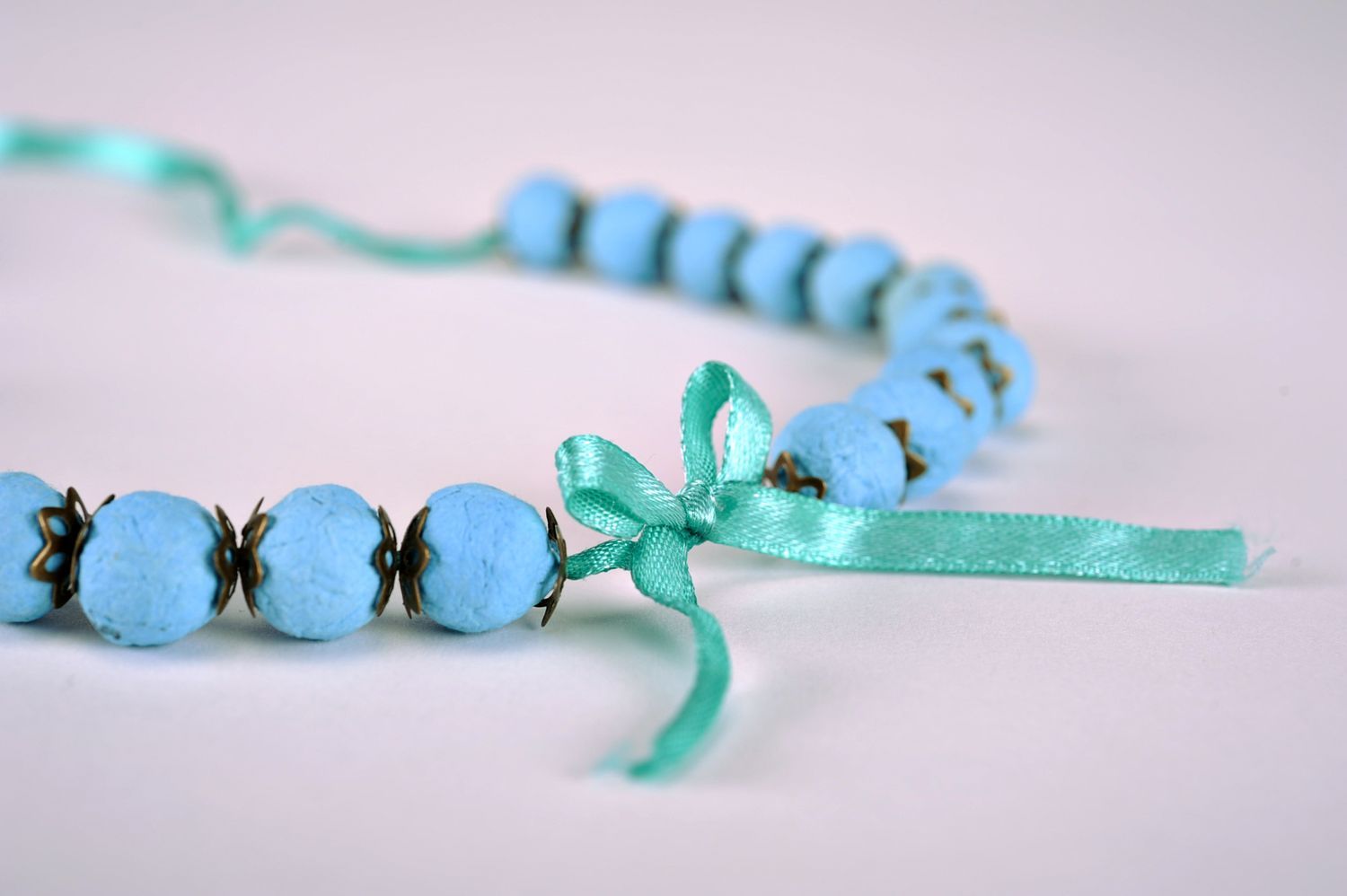 Blue Beaded Necklace Made of Paper photo 2