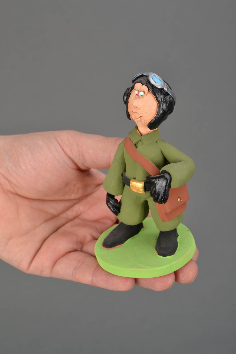 Painted clay statuette Pilot photo 2