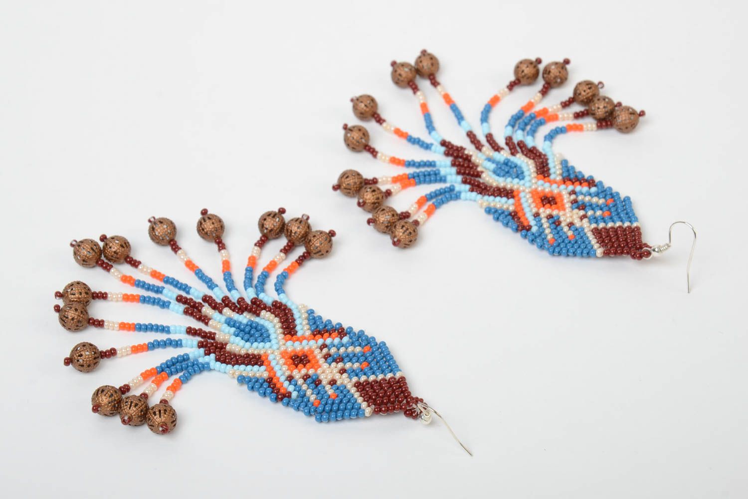 Pendientes de abalorios con fleco y ornamento en estilo étnico artesanales  foto 4