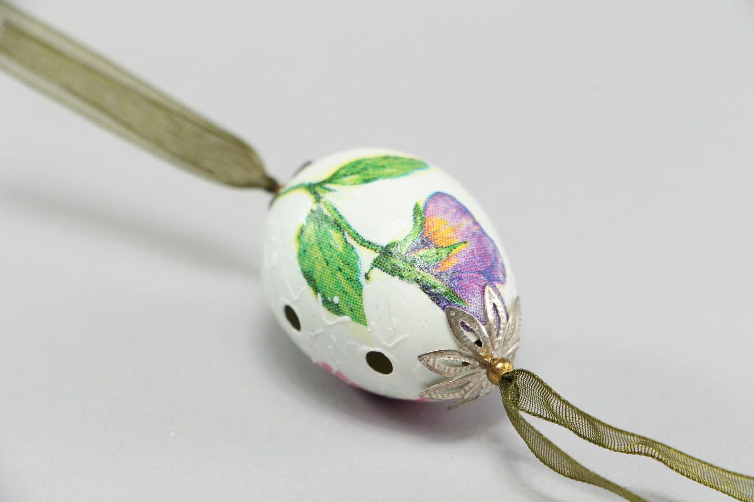 Pingente para interior decorativo da Páscoa feito à mão da casca ovo com esculturas  foto 3