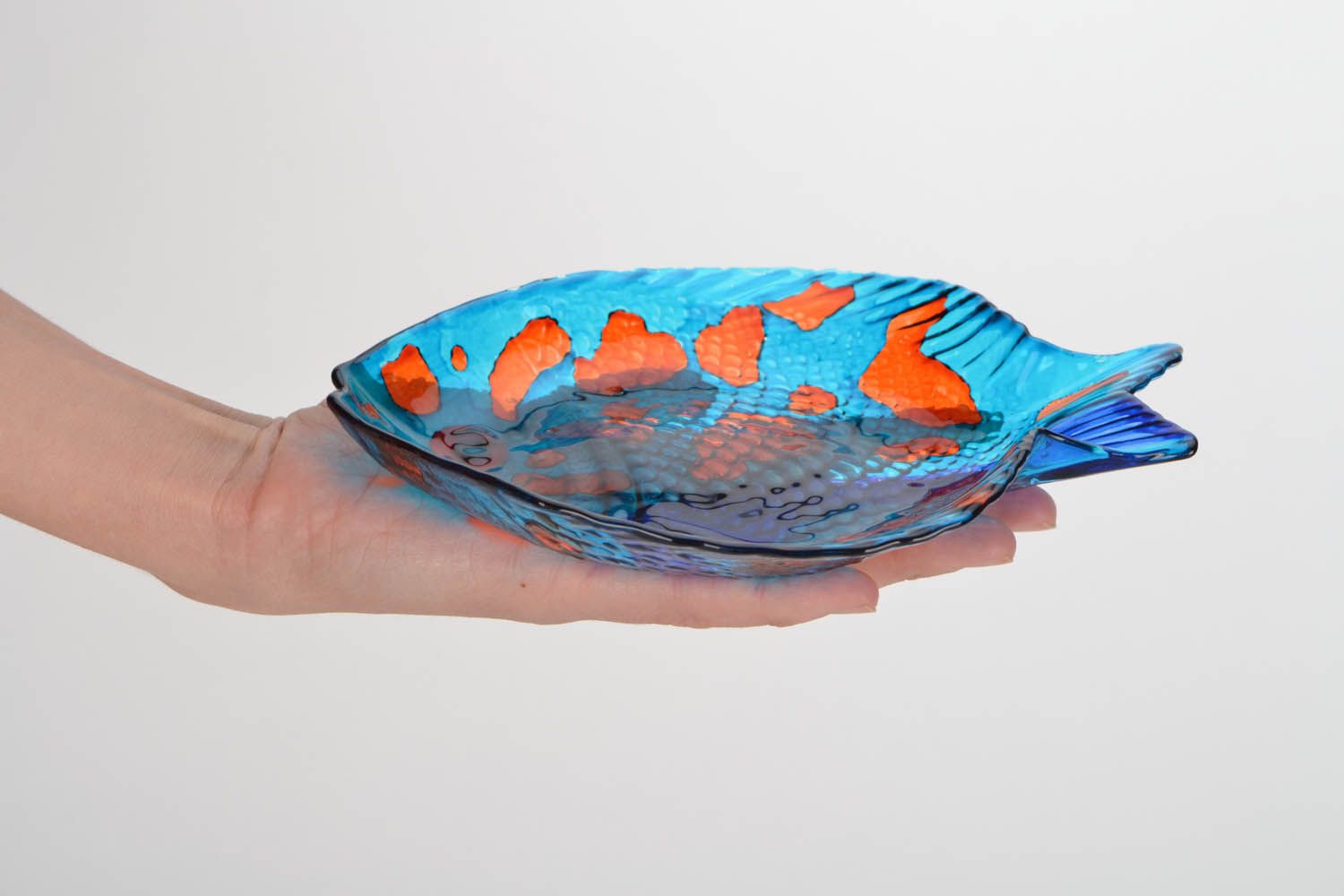 Fish-shaped glass dish photo 2
