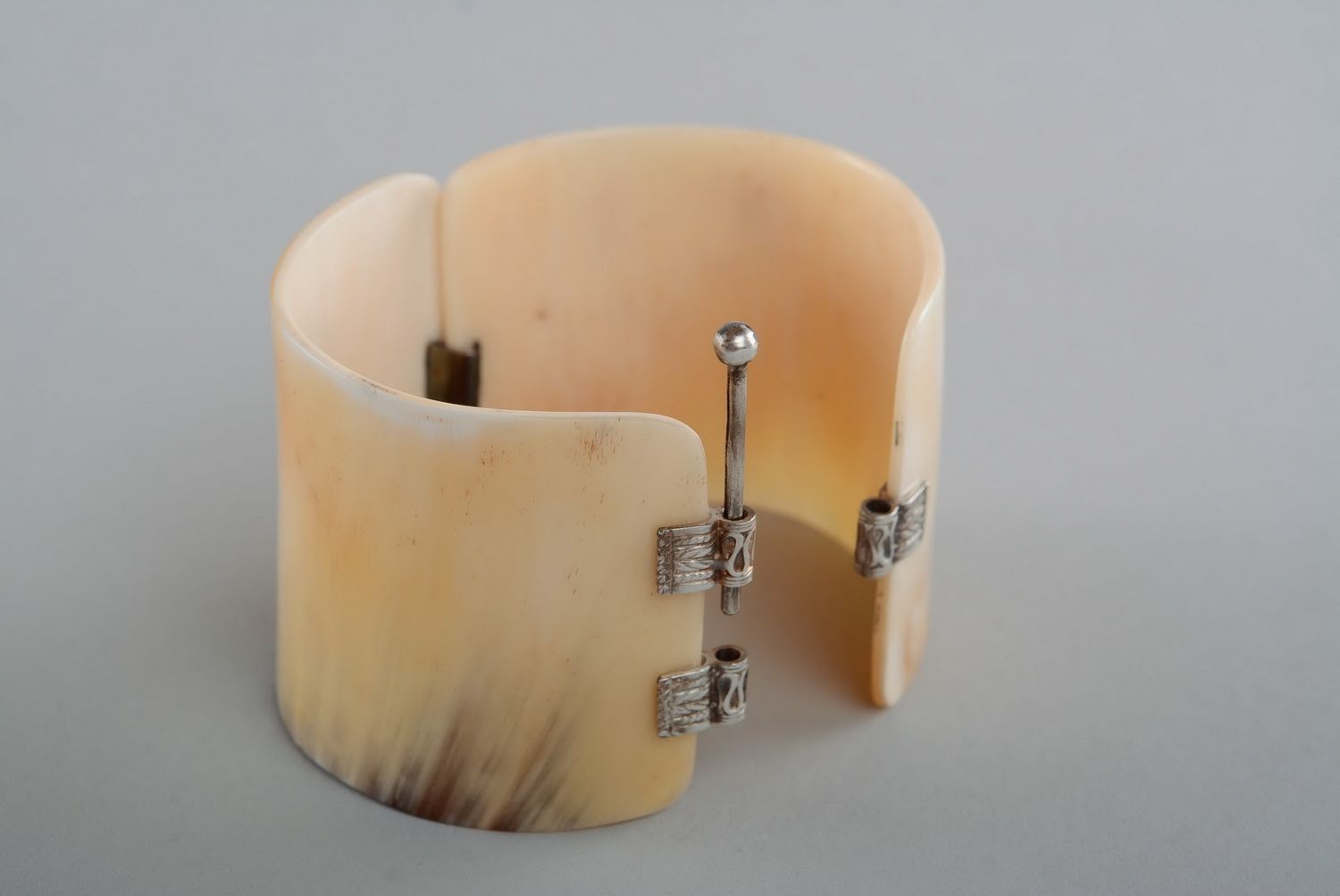 Bracelet made of cow horn photo 5