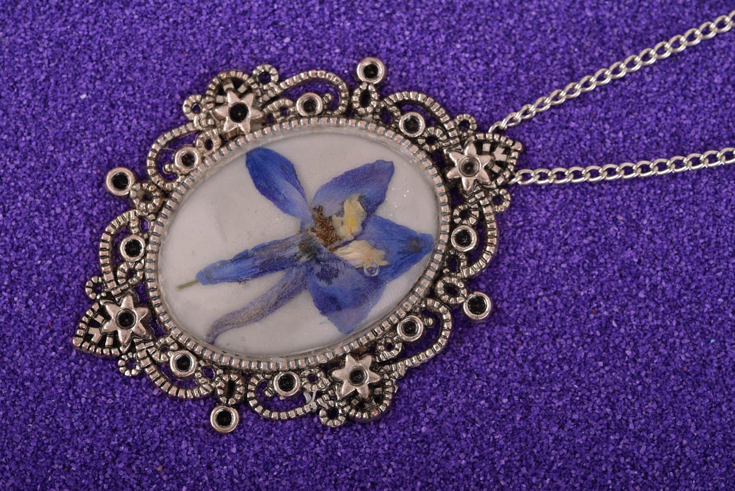 Colgante artesanal con flor azul accesorio para mujer adorno para el cuello foto 1