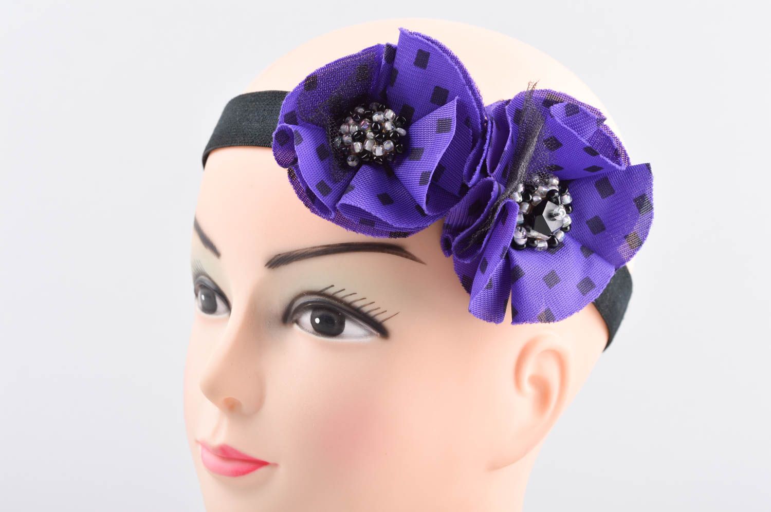Haarband mit Blumen handmade Designer Schmuck Accessoire für Haare in Lila foto 1