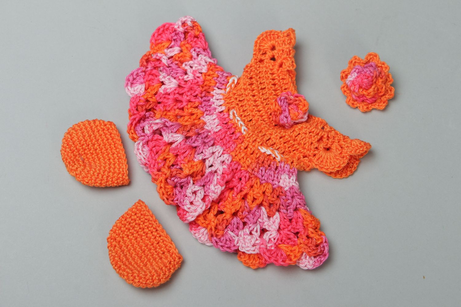 Vêtement tricotés pour poupée au crochet photo 1