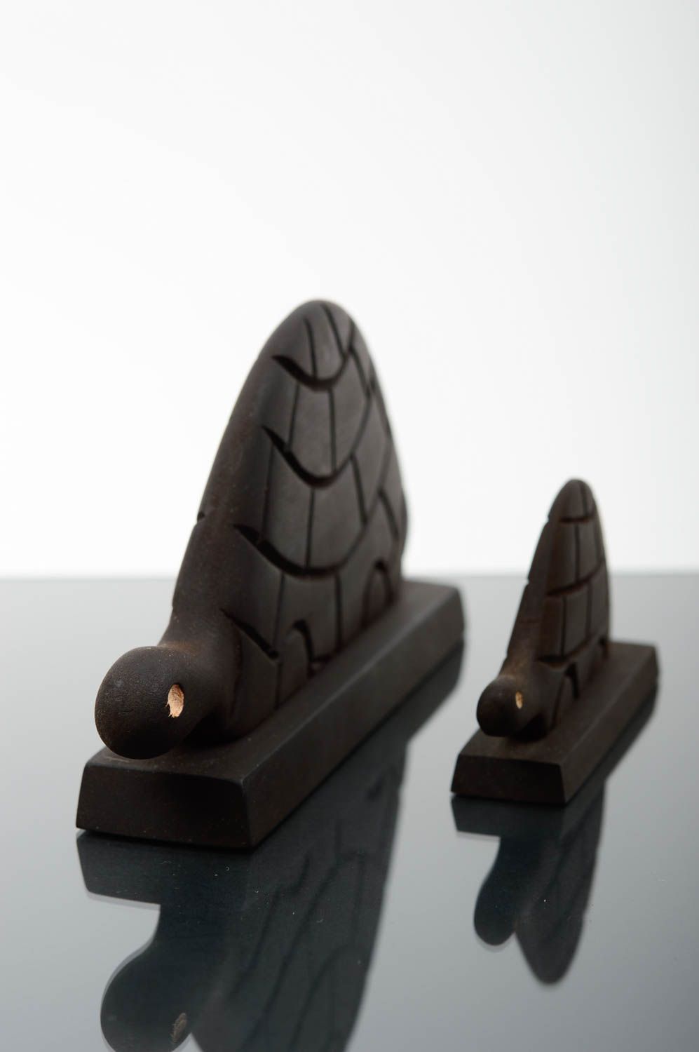 Статуэтки из дерева ручной работы для декора набор из  двух изделий черные фото 2