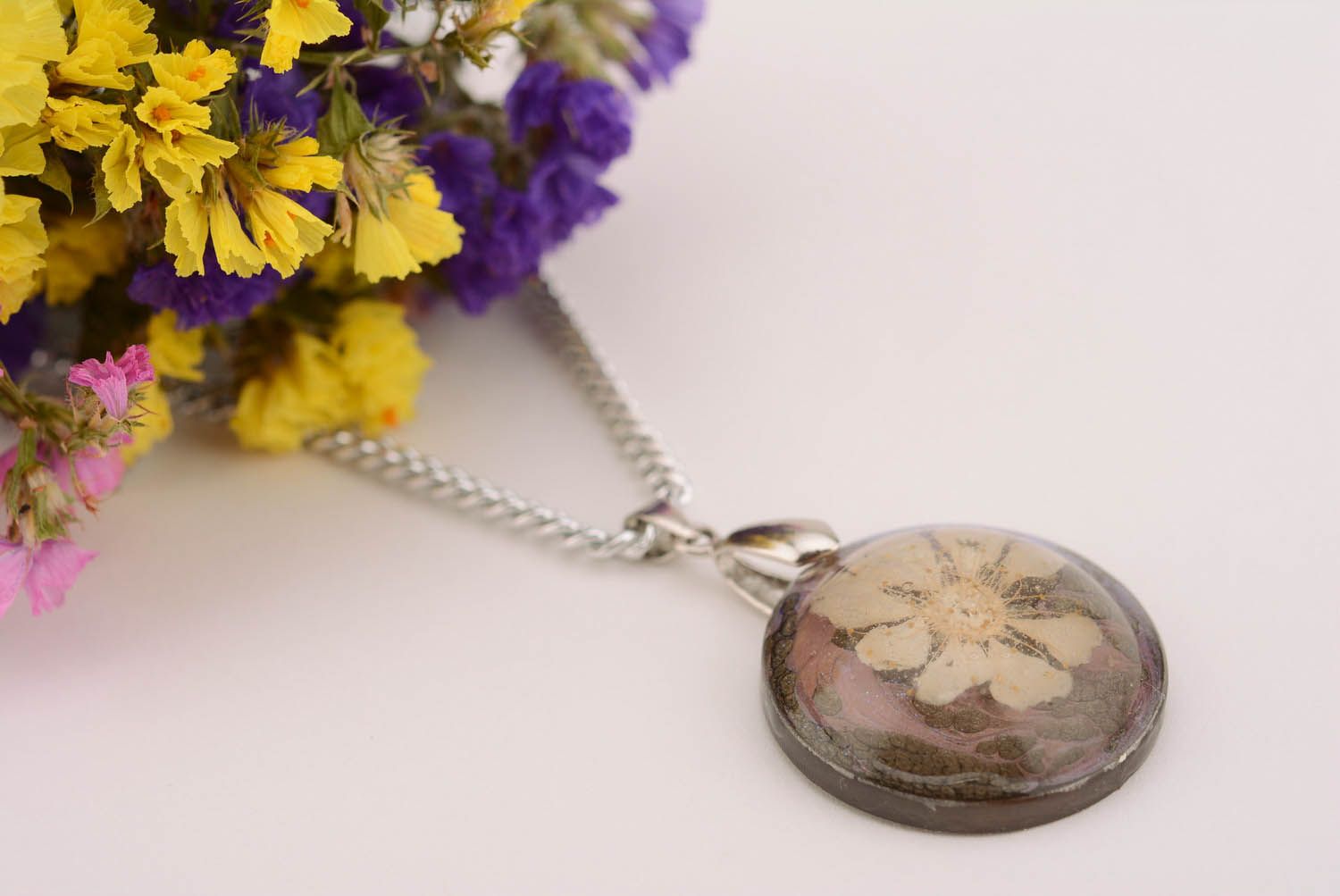 Pendant with chain Apricot  photo 1