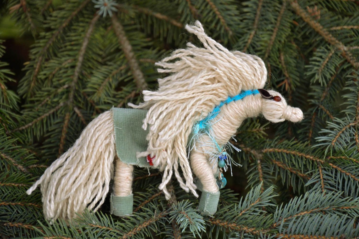 Handmade Spielzeug aus Stoff Pferd foto 1