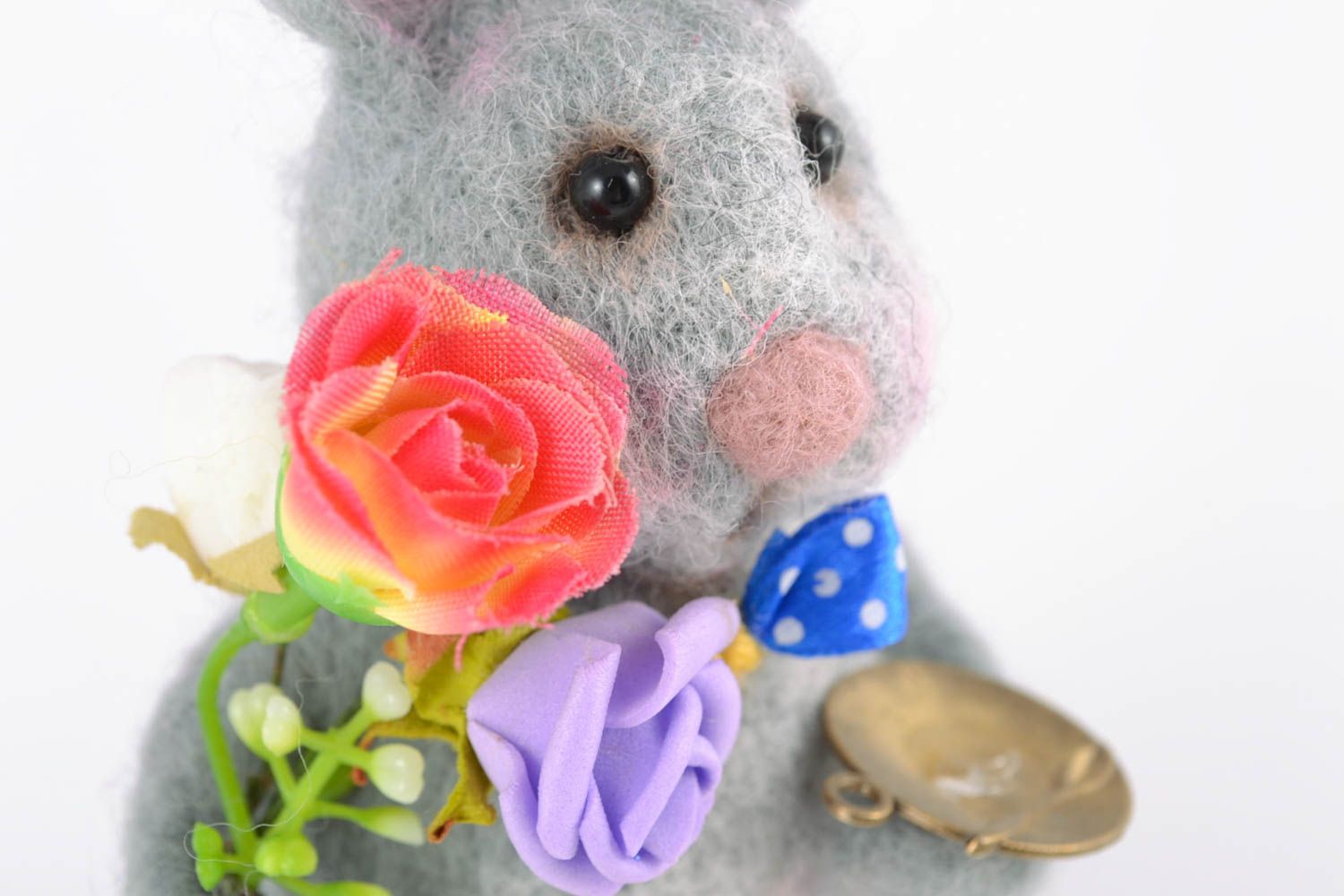Handmade Spielzeug aus Wolle für Haus Hase foto 4