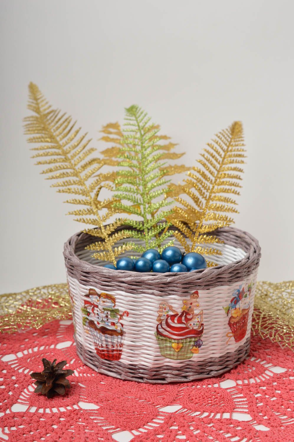Handmade decorations paper basket woven basket Christmas decorations cool gifts photo 1