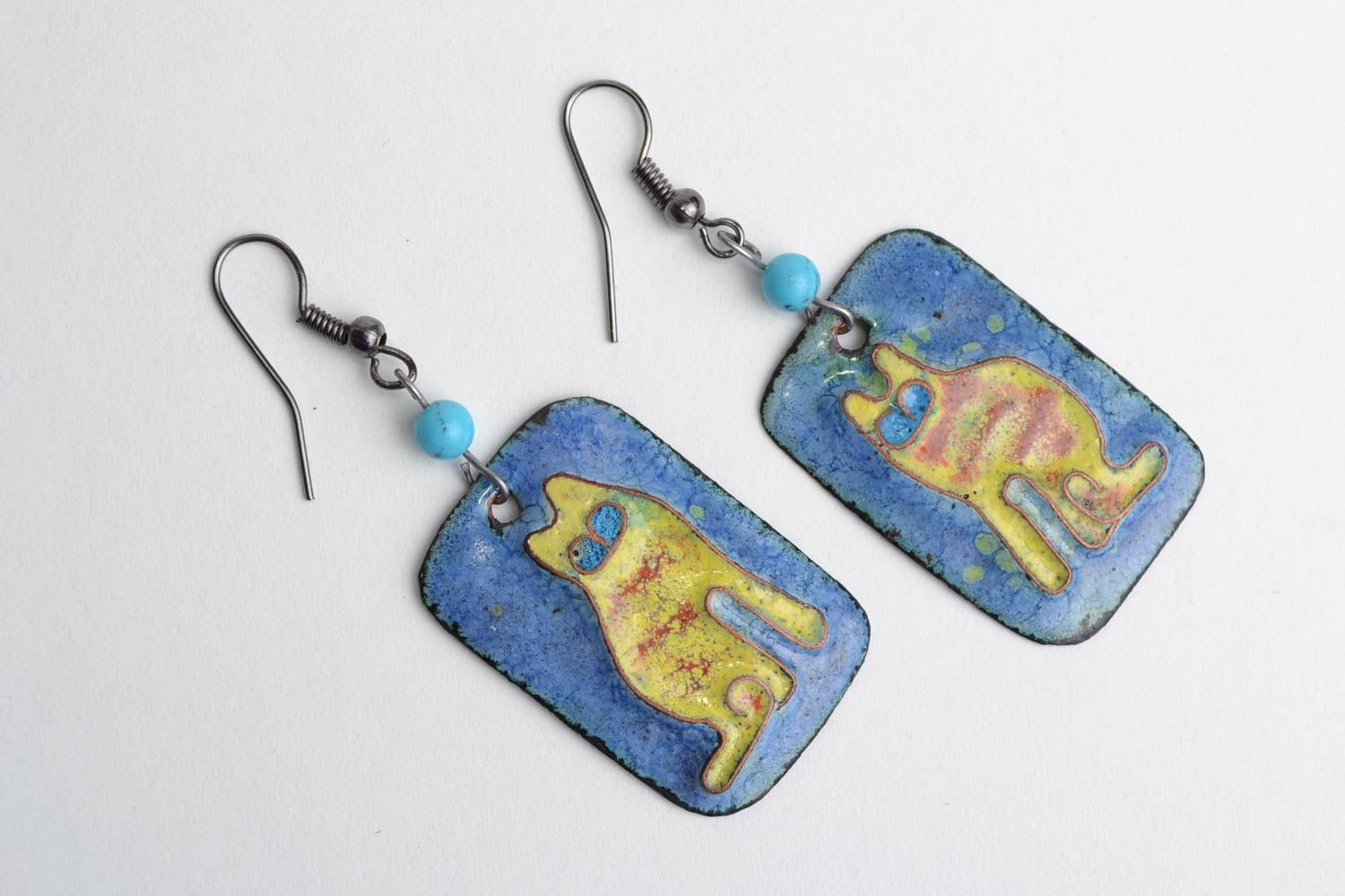 Handmade enameled copper rectangular dangling earrings with funny yellow cats photo 1
