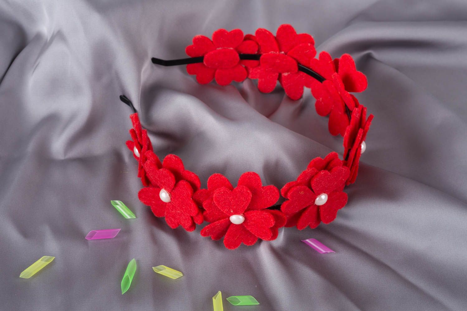 Serre-tête fleurs rouge fait main Bijoux de tete Accessoire cheveux fille photo 1