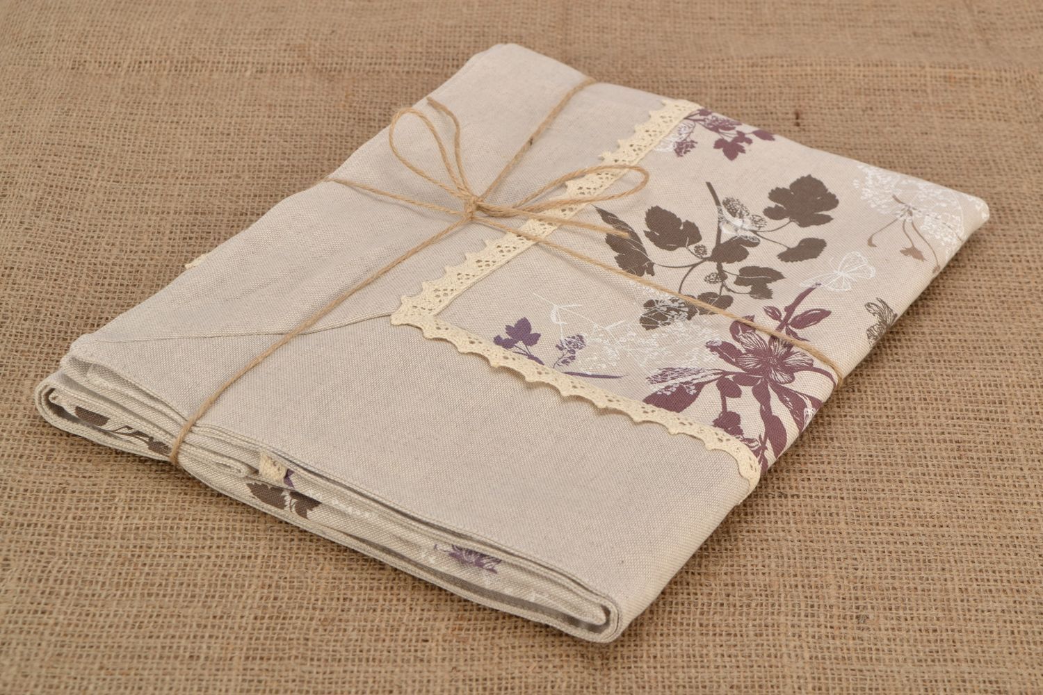 Nappe de table en tissu de coton et polyamide aux motifs floraux faite main photo 4