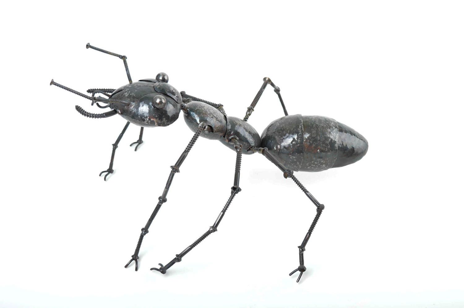 Figurine fourmi faite main Statuette design en métal peinte Déco maison photo 4