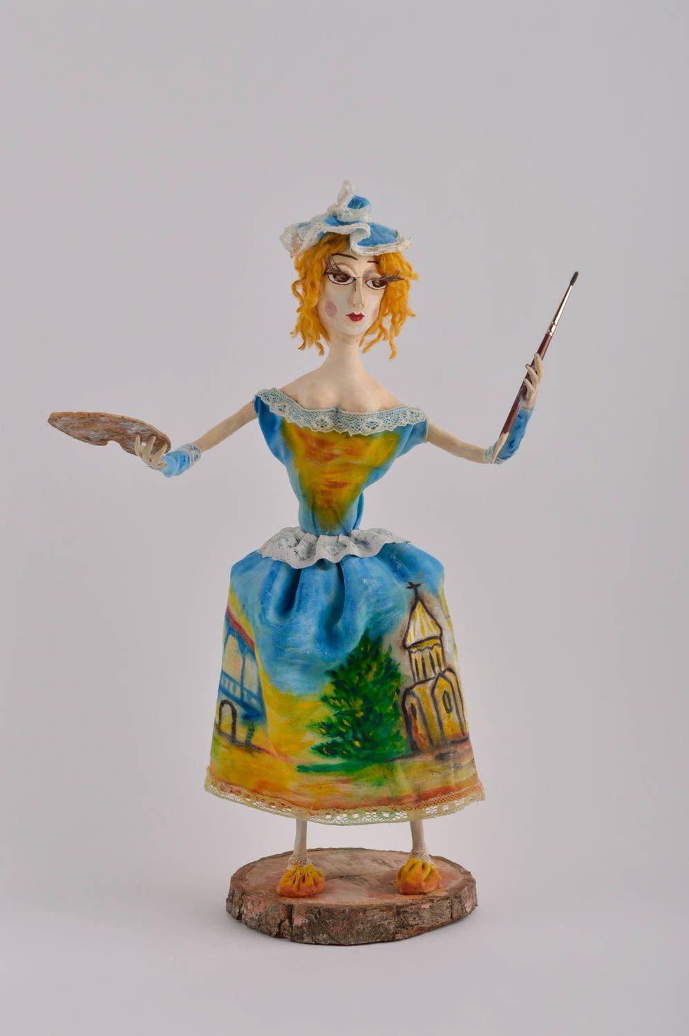 Игрушка ручной работы яркая авторская кукла в виде девушки дизайнерская кукла фото 2