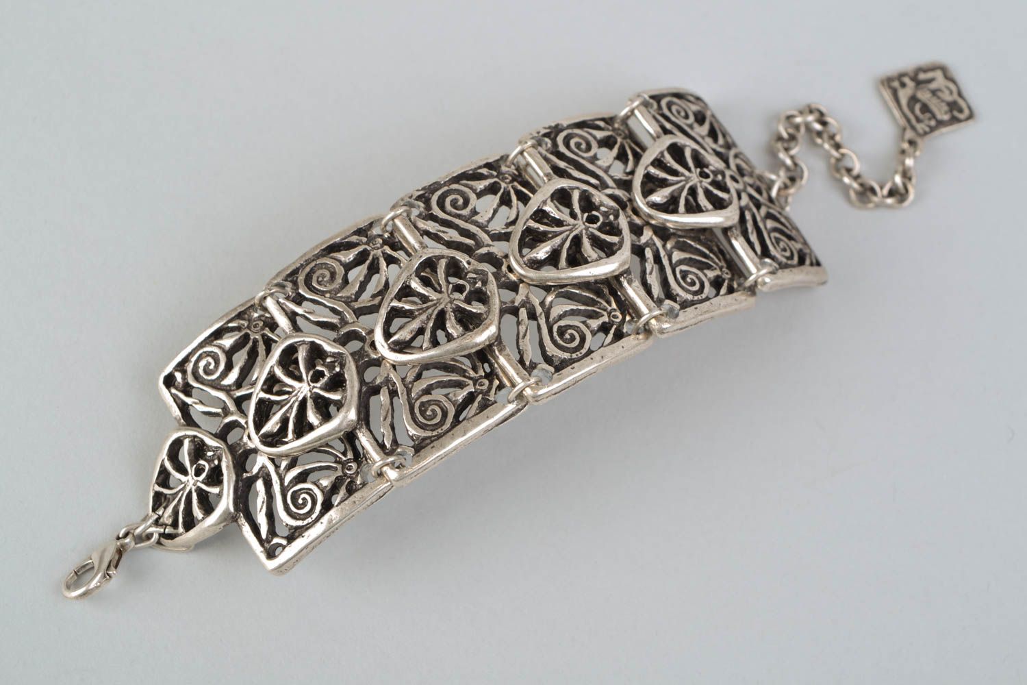 Handmade Armband aus Metall im Ethno Stil  foto 4