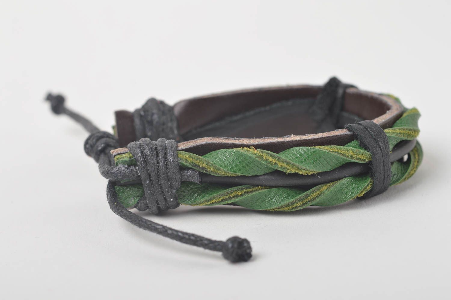 Bracelet cuir Bijoux fait main marron vert design original Accessoire cuir photo 2