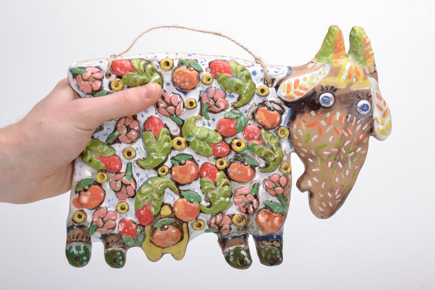 Ceramic wall pendant Goat with Apples photo 5