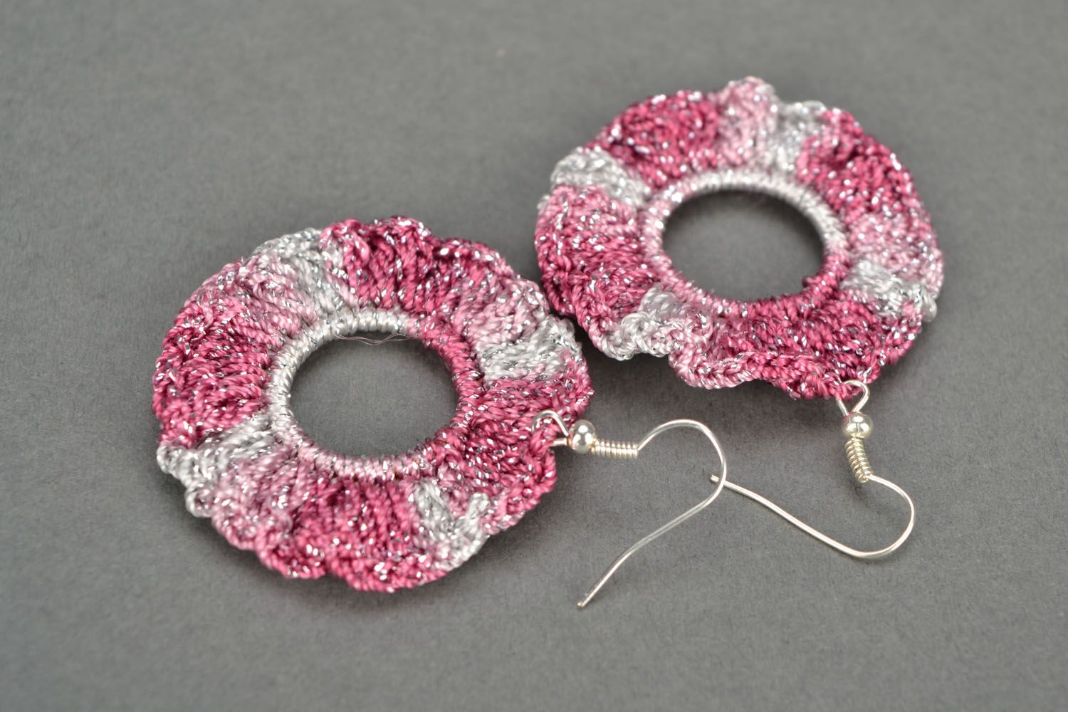 Crochet round earrings photo 1
