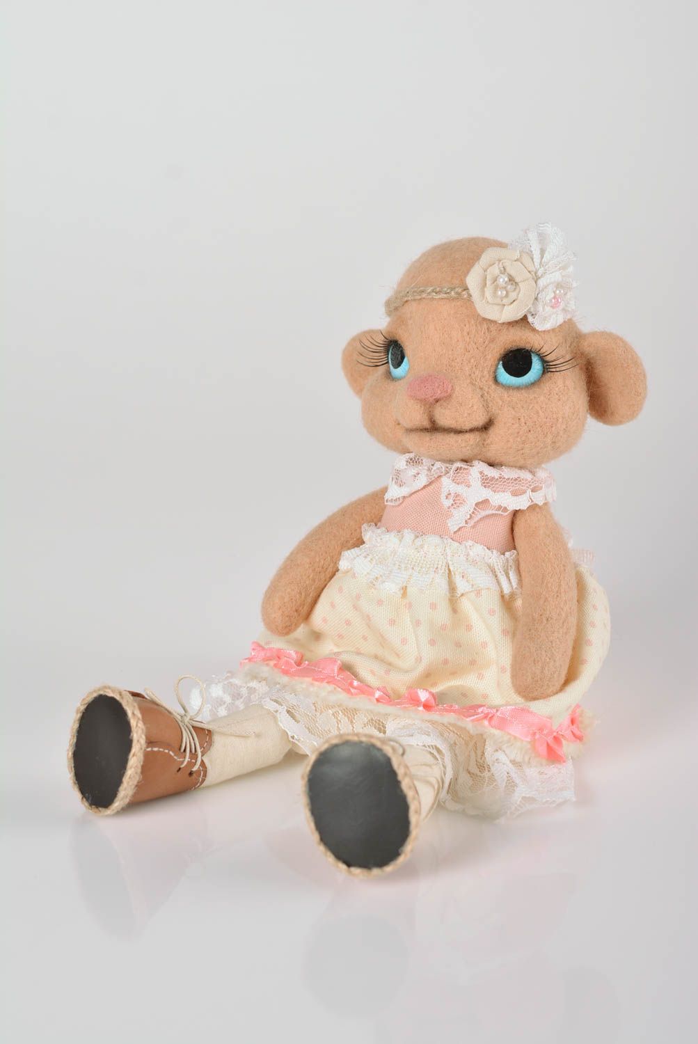Juguete hecho a mano de lana figura decorativa oveja con vestido regalo original foto 1